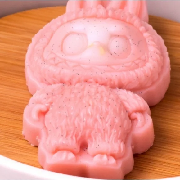 Vanilla sugar soap labubu 3x2in 8oz shea butter based handmade - Picture 3 of 3